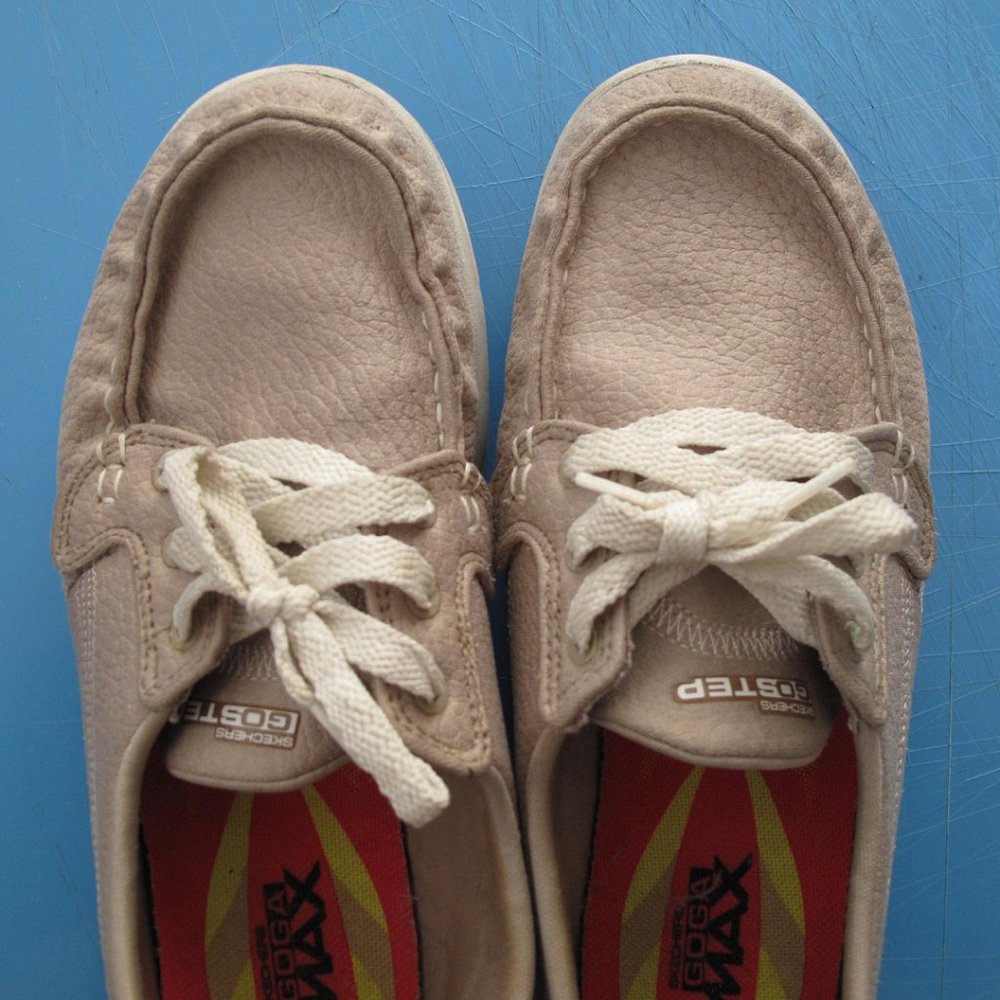 SNEAKERS Women's skechers SHOES Goga Max GO STEP Size 6 COLOR: cream